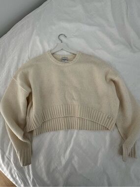 Aritzia Sunday Best Peggy Cropped Merino Wool Sweater Cream - Size L